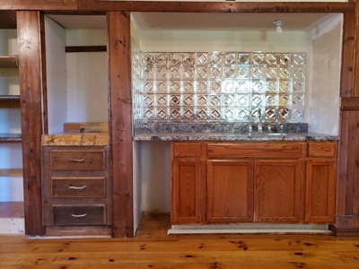 Large Home/B&B/AirBnB/Apartment For Sale in the MO Ozarks - image 18