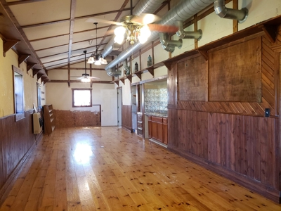 Large Home/B&B/AirBnB/Apartment For Sale in the MO Ozarks - image 17
