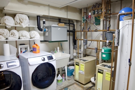 Historic Colorado Bross Hotel For Sale - image 12