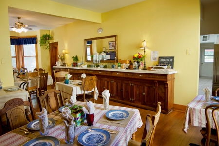 Historic Colorado Bross Hotel For Sale - image 1