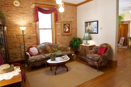 Historic Colorado Bross Hotel For Sale - image 4