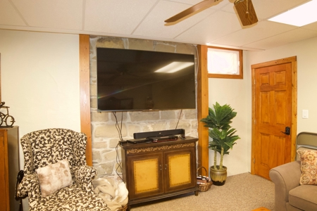 Historic Colorado Bross Hotel For Sale - image 17