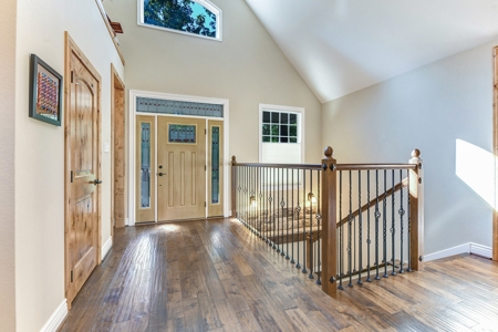 One Of A Kind - Lakefront Home For Sale - East Texas - image 9