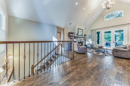 One Of A Kind - Lakefront Home For Sale - East Texas - image 11