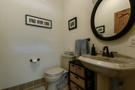 One Of A Kind - Lakefront Home For Sale - East Texas - image 39