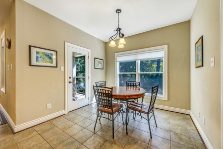 One Of A Kind - Lakefront Home For Sale - East Texas - image 19