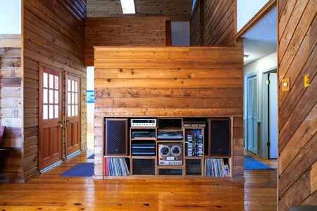 East Texas Cabin in the Woods Tyler TX Home for Sale on 25 Acres - image 14