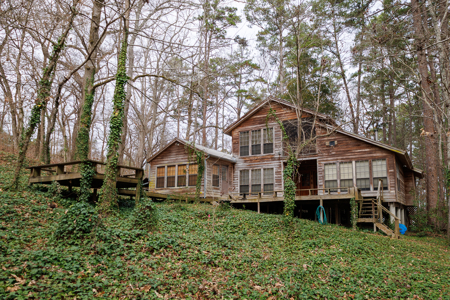East Texas Cabin in the Woods Tyler TX Home for Sale on 25 Acres - image 3