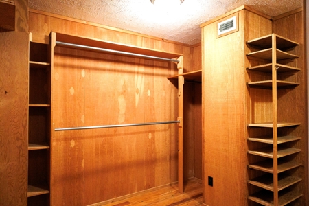 East Texas Cabin in the Woods Tyler TX Home for Sale on 25 Acres - image 38