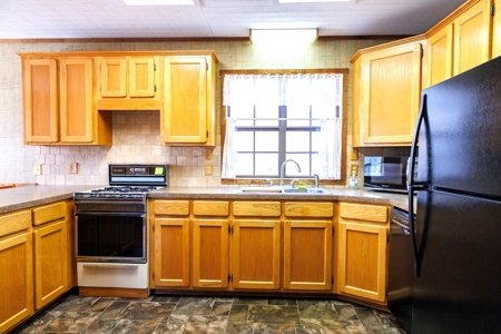 East Texas Cabin in the Woods Tyler TX Home for Sale on 25 Acres - image 16