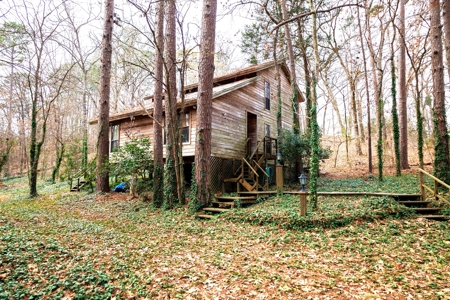 East Texas Cabin in the Woods Tyler TX Home for Sale on 25 Acres - image 7
