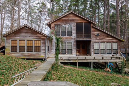 East Texas Cabin in the Woods Tyler TX Home for Sale on 25 Acres - image 4