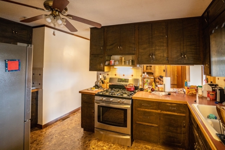 Cattle Farm and Home for Sale in South Central Missouri - image 29