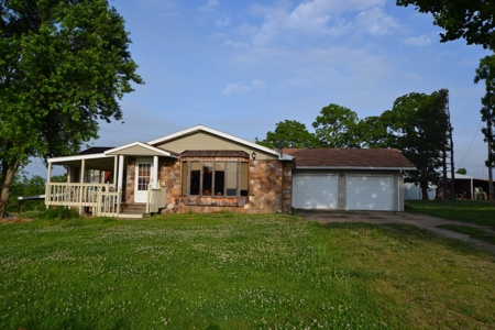 Cattle Farm and Home for Sale in South Central Missouri - image 5