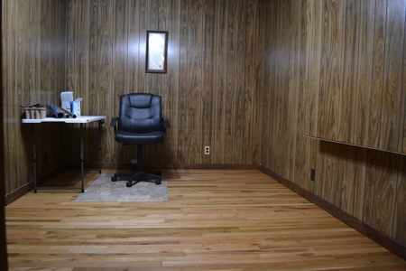 Cattle Farm and Home for Sale in South Central Missouri - image 3