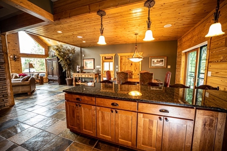 Colorado Mountain Log Cabin in Dillon 30 min to 5 ski areas! - image 17