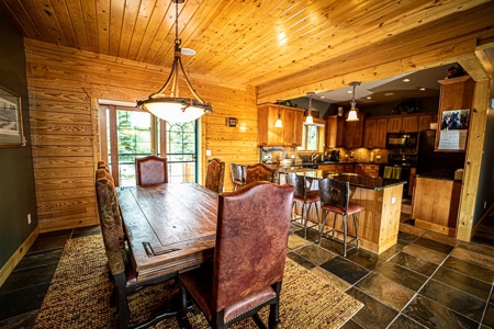 Colorado Mountain Log Cabin in Dillon 30 min to 5 ski areas! - image 14