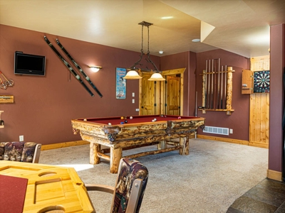 Mountain Log Home Located in the Heart of Ski Country USA - image 42