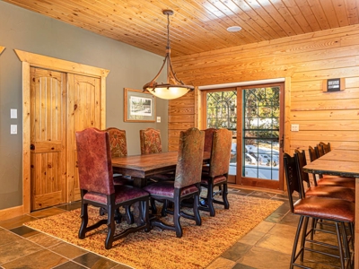 Mountain Log Home Located in the Heart of Ski Country USA - image 39
