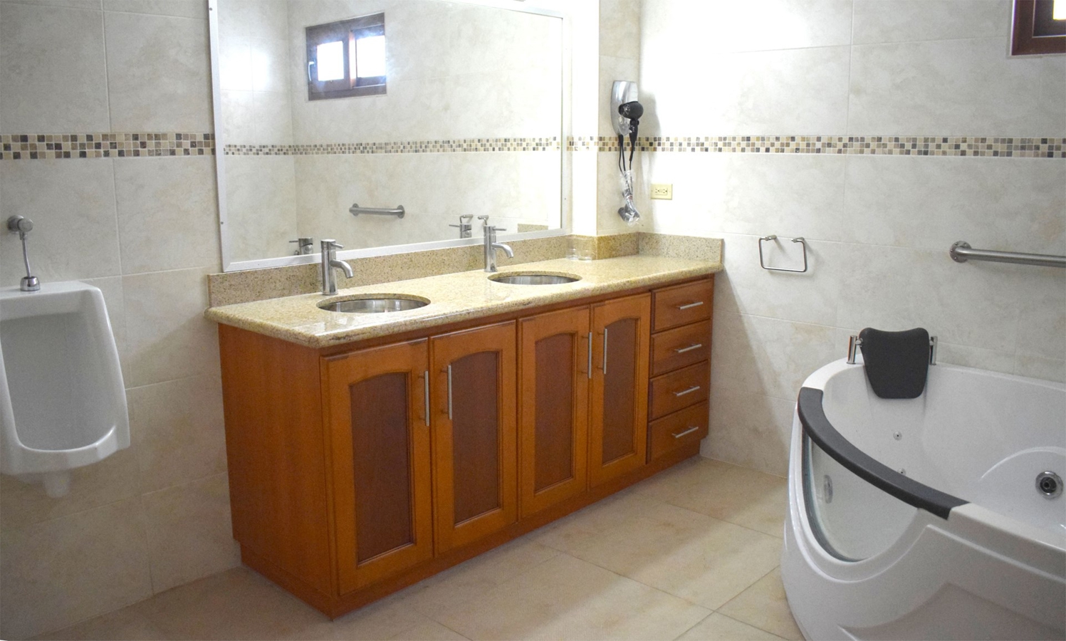 Hotel Condominio Frente al Mar — Bocas Bay Resort, Bocas Town - 38