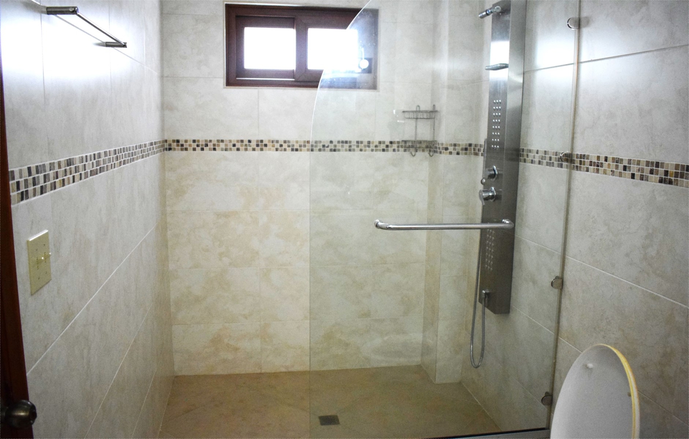 Hotel Condominio Frente al Mar — Bocas Bay Resort, Bocas Town - 33
