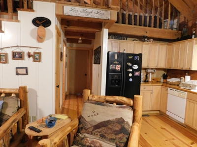 Tn Log Cabin For Sale With Water View, Decks, Porches - image 9