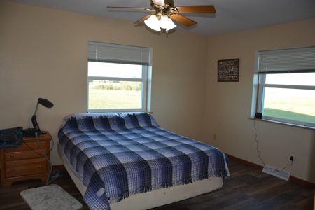 Solar powered 5 bedroom 3.5 bath home 10 acres for sale WI - image 14
