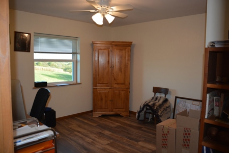 Solar powered 5 bedroom 3.5 bath home 10 acres for sale WI - image 16