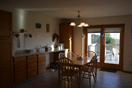 Solar powered 5 bedroom 3.5 bath home 10 acres for sale WI - image 12