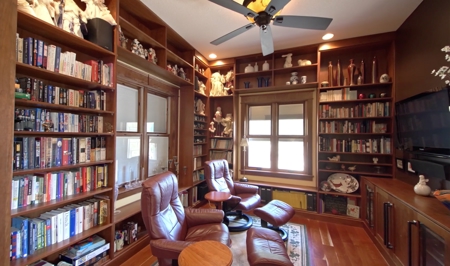 Luxury Lakeside Resort & Event Venue For Sale in Kansas - image 15