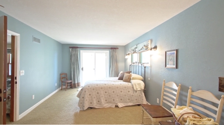 Luxury Lakeside Resort & Event Venue For Sale in Kansas - image 37