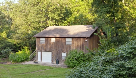 Luxury Lakeside Resort & Event Venue For Sale in Kansas - image 46