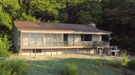 Luxury Lakeside Resort & Event Venue For Sale in Kansas - image 40