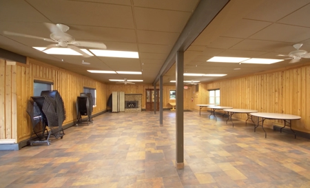 Luxury Lakeside Resort & Event Venue For Sale in Kansas - image 26
