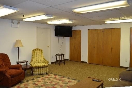 Apartment complex for sale in Glendive - image 8