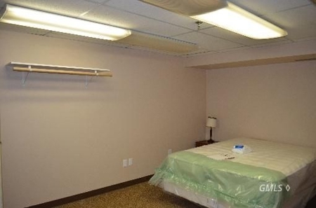 Apartment complex for sale in Glendive - image 9