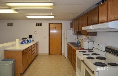 Apartment complex for sale in Glendive - image 7