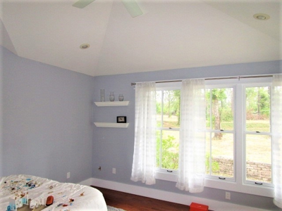 Gorgeous Private lake front home in Florida with land - image 24