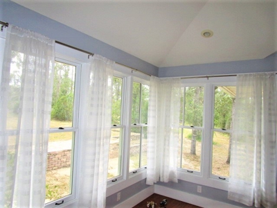 Gorgeous Private lake front home in Florida with land - image 22