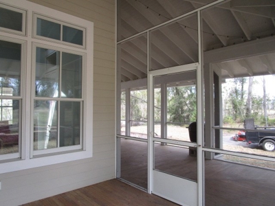 Gorgeous Private lake front home in Florida with land - image 7