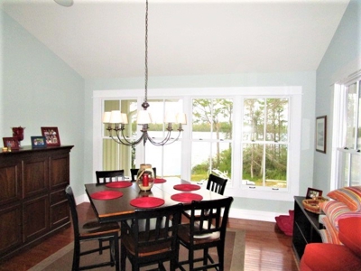 Gorgeous Private lake front home in Florida with land - image 26