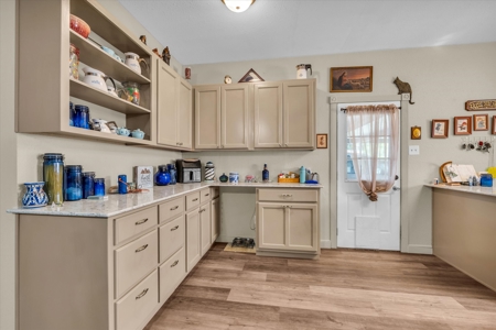 Move-In Ready Home on a Spacious Lot in Waco, TX! - image 22