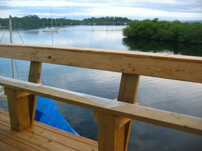 Bocas del Toro over the Sea Coastal Home in Panama - image 4