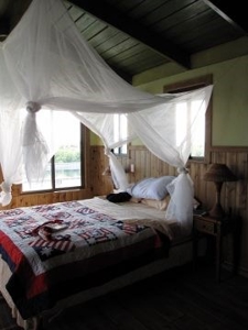 Bocas del Toro over the Sea Coastal Home in Panama - image 3
