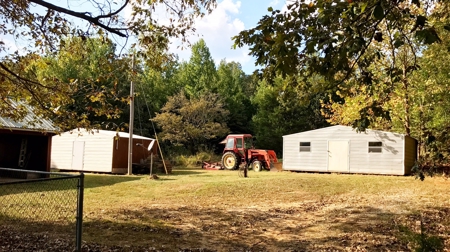 Country Home For Sale On Eleven Point River - image 16