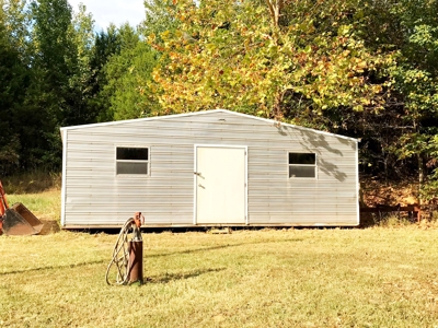 Country Home For Sale On Eleven Point River - image 17