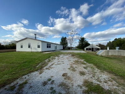 Daviess County Mo 80 Acres And Home For Sale - image 17