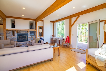 Mountain Retreat, Ski Area to National Park Views, Secluded - image 6