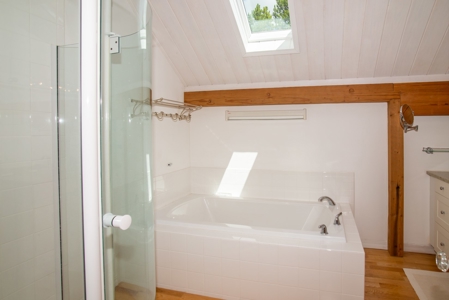 Mountain Retreat, Ski Area to National Park Views, Secluded - image 32