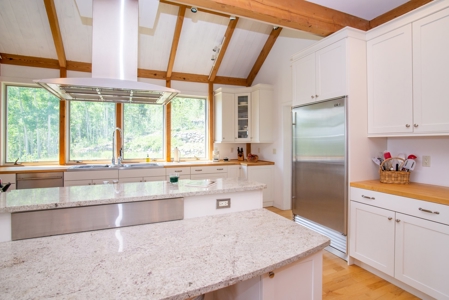 Mountain Retreat, Ski Area to National Park Views, Secluded - image 12